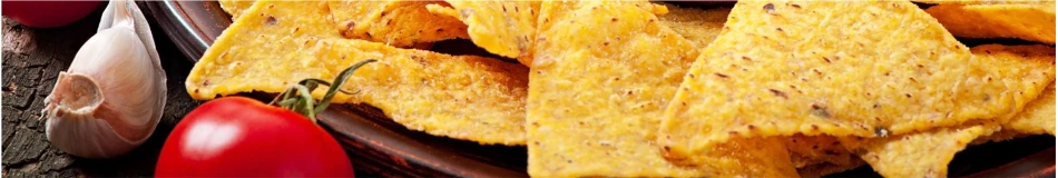 Чіпси, горіхи та снеки